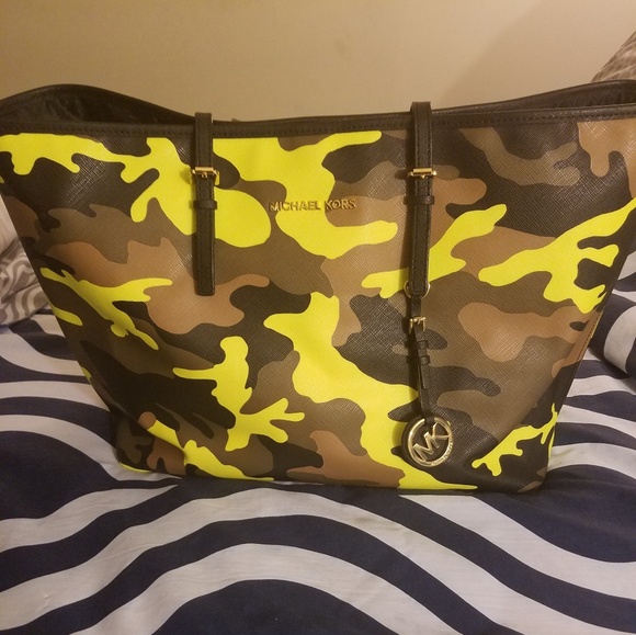 Michael Kors large camo tote